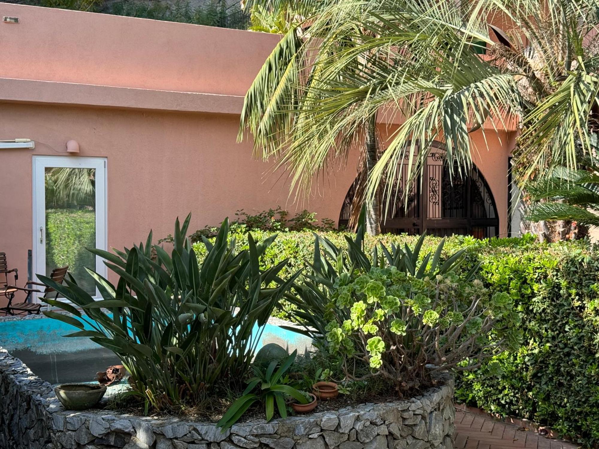 Villa Grande Messina Buitenkant foto